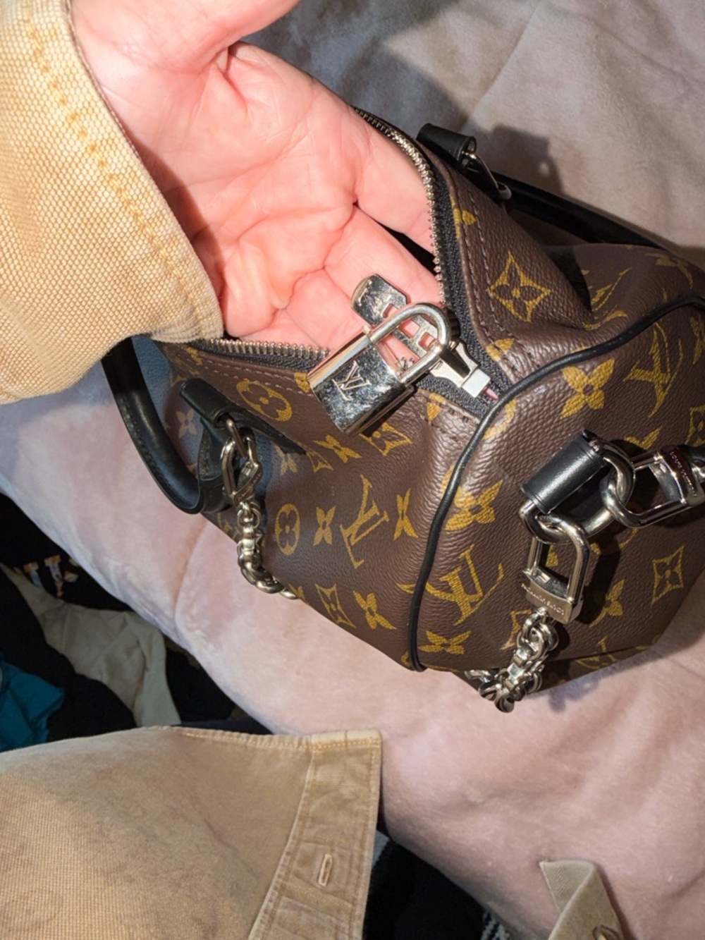 Louis Vuitton Brown Monogram Canvas Speedy soft 30 Bandoulière Bag - Picture 5 of 12